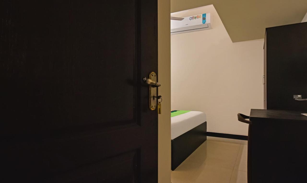 Hotel Treebo Samhaar Residency Thoraipakkam Chennai Exterior foto